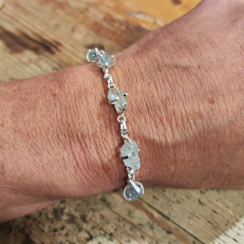 BRACCIALE INAY con Acquamarina grezza in argento 925
