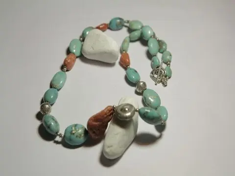 Collana pietre dure - Turchese e Corallo