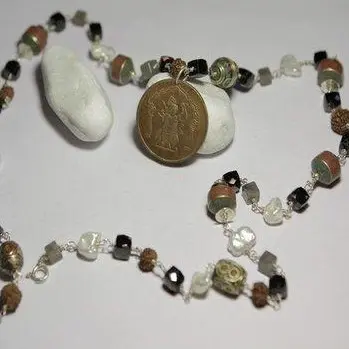 Rosario Hindù argento SPINELLO NERO, LABRADORITE
