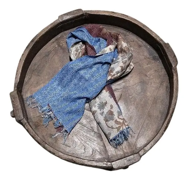 Sciarpa KANTHA con tessuti vintage misto seta ricamo a mano blu